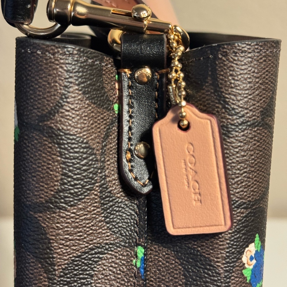 NWT Coach Mini Town Bucket Bag In Signature Canvas With Vintage Rose Print C7270 - Picture 7 of 16
